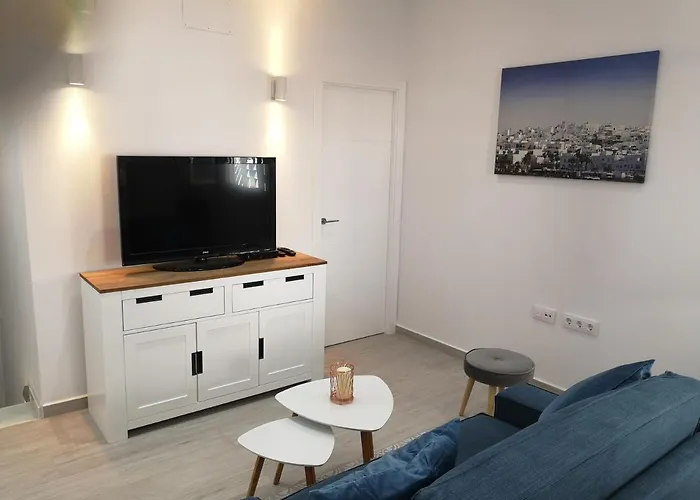 Casa Aniras בית נופש קוניל דה לה פרונטרה